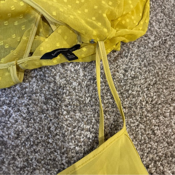 Banana Republic Sheer Swiss Dot Blouse Bright‎ Mustard Yellow Women’s Small - Picture 8 of 12